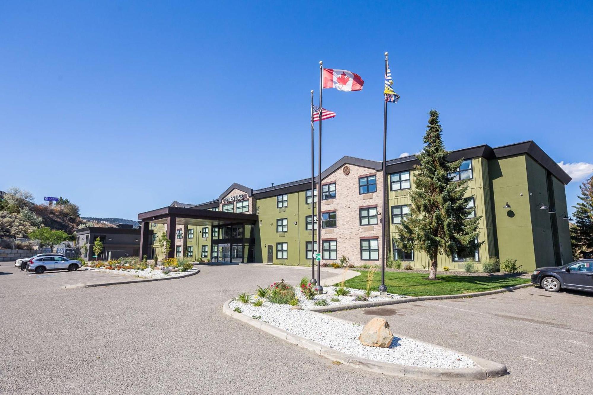 Prestige Kamloops Hotel Екстериор снимка